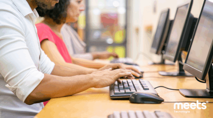 Como-organizar-o-processo-d-matriculas-da-sua-escola-com-um-CRM Meets Tecnologia